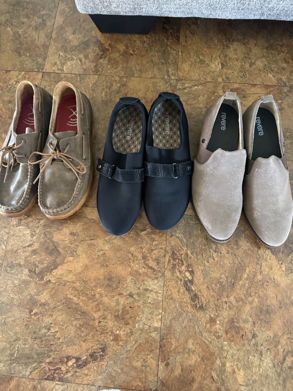 Reverse Men's Slip-On Loafers in Light Taupe Suede